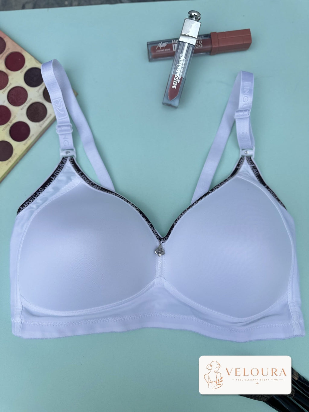 VELOURA Seamless Full Coverage Bra – White (48D/50D) - VELOURA